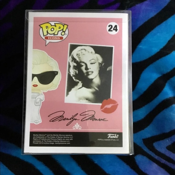 Marilyn Monroe Hollywood Funko Exclusive Pop - Picture 2 of 6